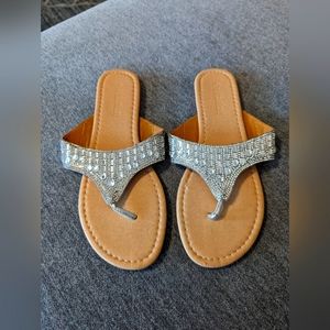 Olivia Miller Size 8 Crystal Flats